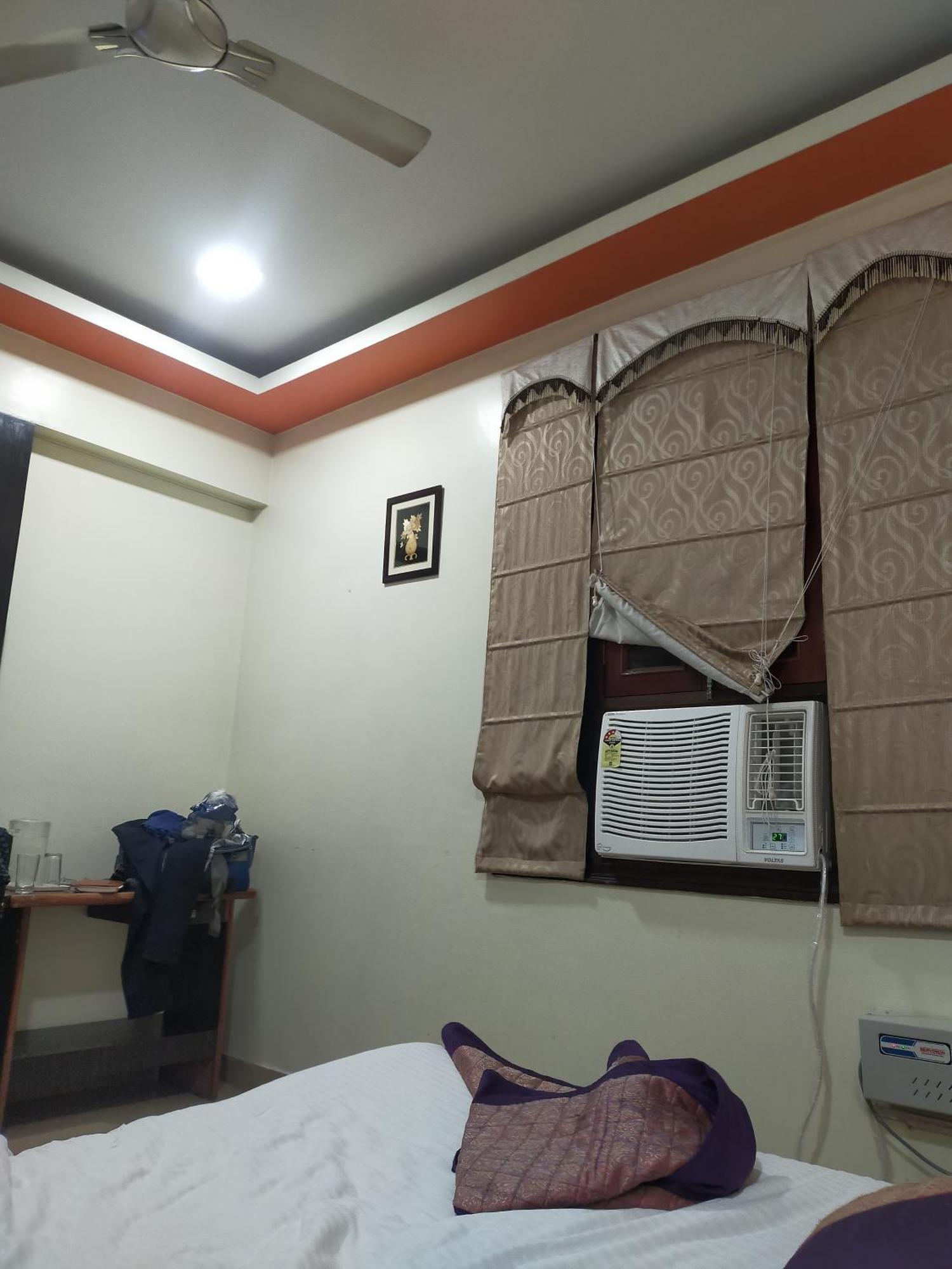 Babian Inn Lucknow Exteriör bild